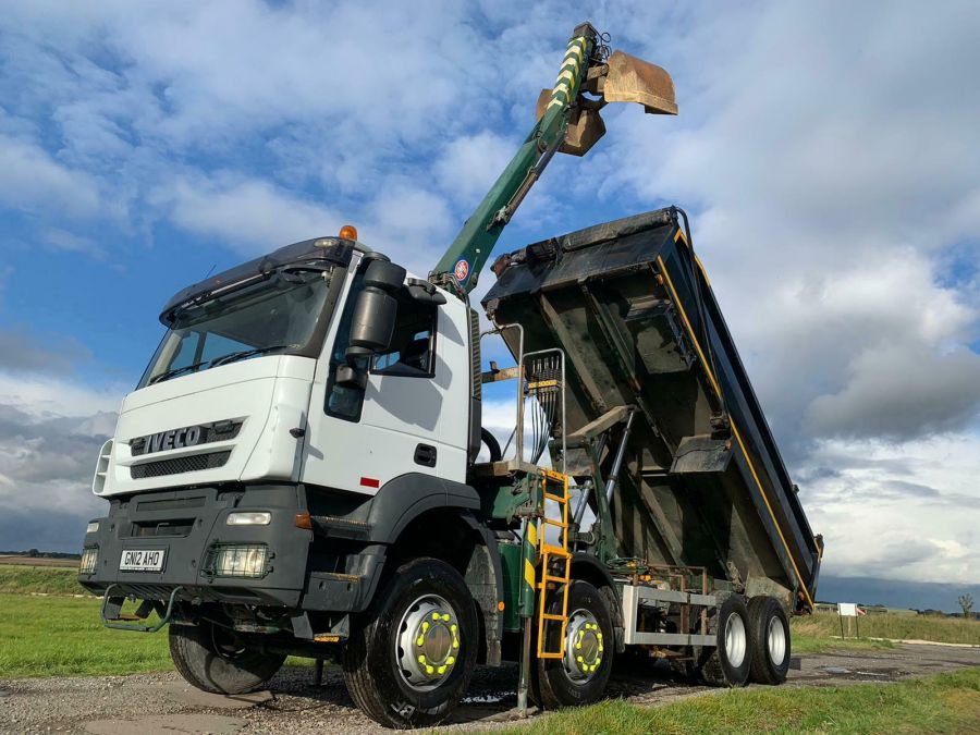 IVECO  TRAKKER 8X4 